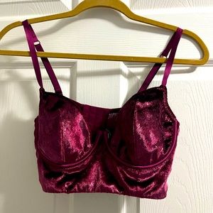 Beautiful corset style by Victoria’s Secret